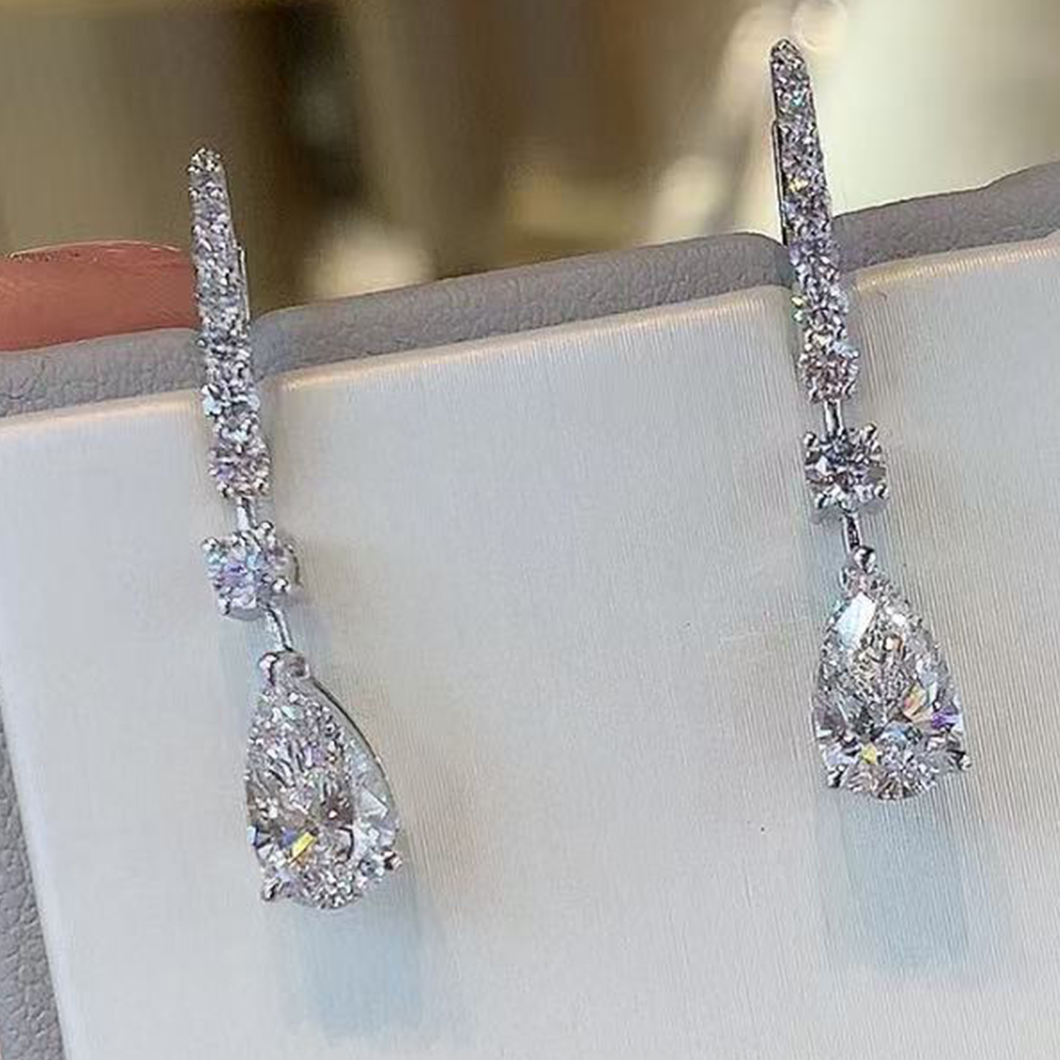 Raisove PT950鉑金 2.06cts／2p 水滴形培育鑽石耳钩(E-008)