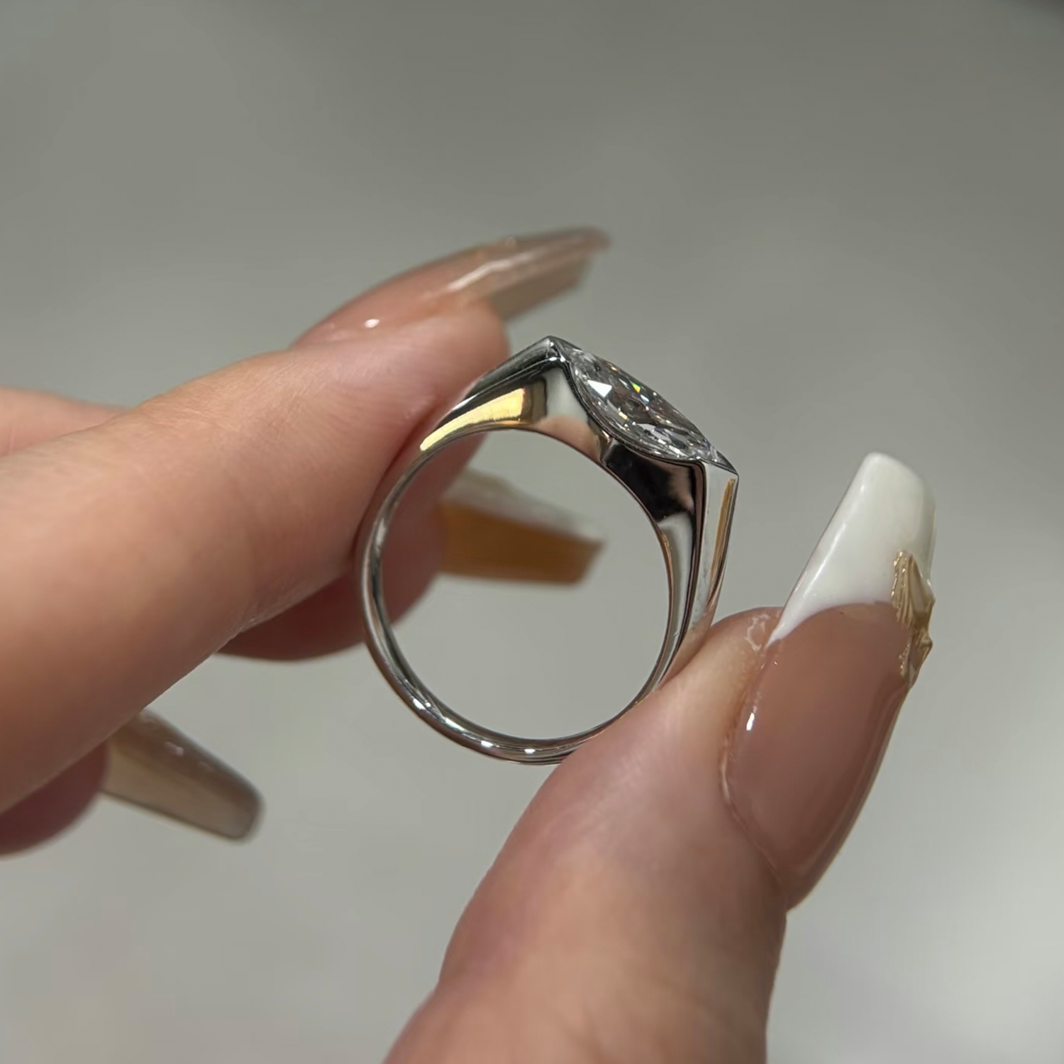 Raisove PT950鉑金 1cts 馬眼培育鑽石戒指 D色(R-015)